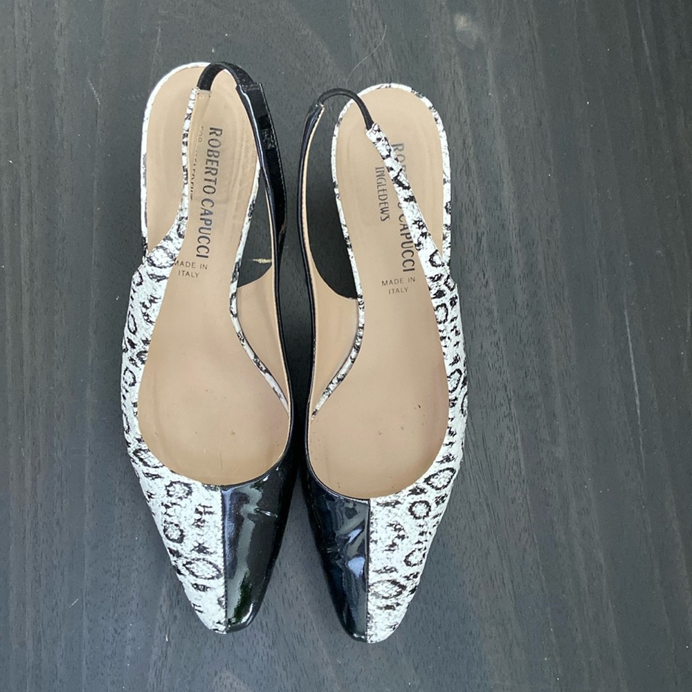 Roberto Capucci Heeled Sling Back Pumps